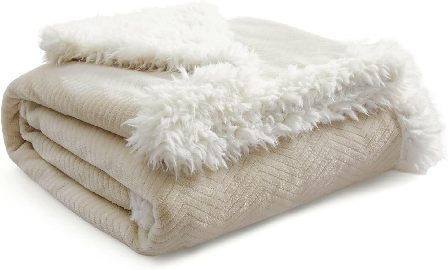 Sherpa Fleece Throw Blanket - Beige Throw Winter Warm Plush Thermal Blanket, Lightweight Cozy Soft Throw Blanket Herringbone, Sherpa Throw Blankets for Couch, Throw Blanket (50 X 60 Inches)